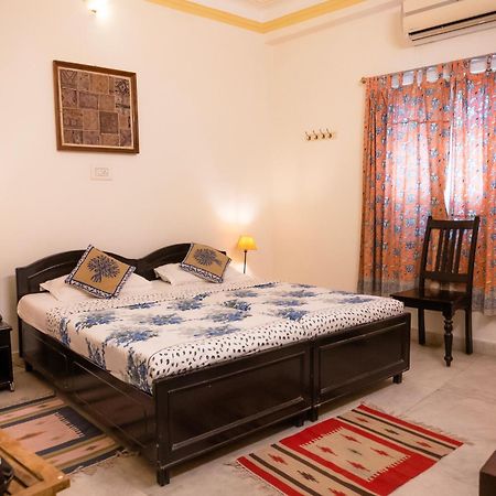 Hotel Pratap Bhawan Udajpur Zewnętrze zdjęcie
