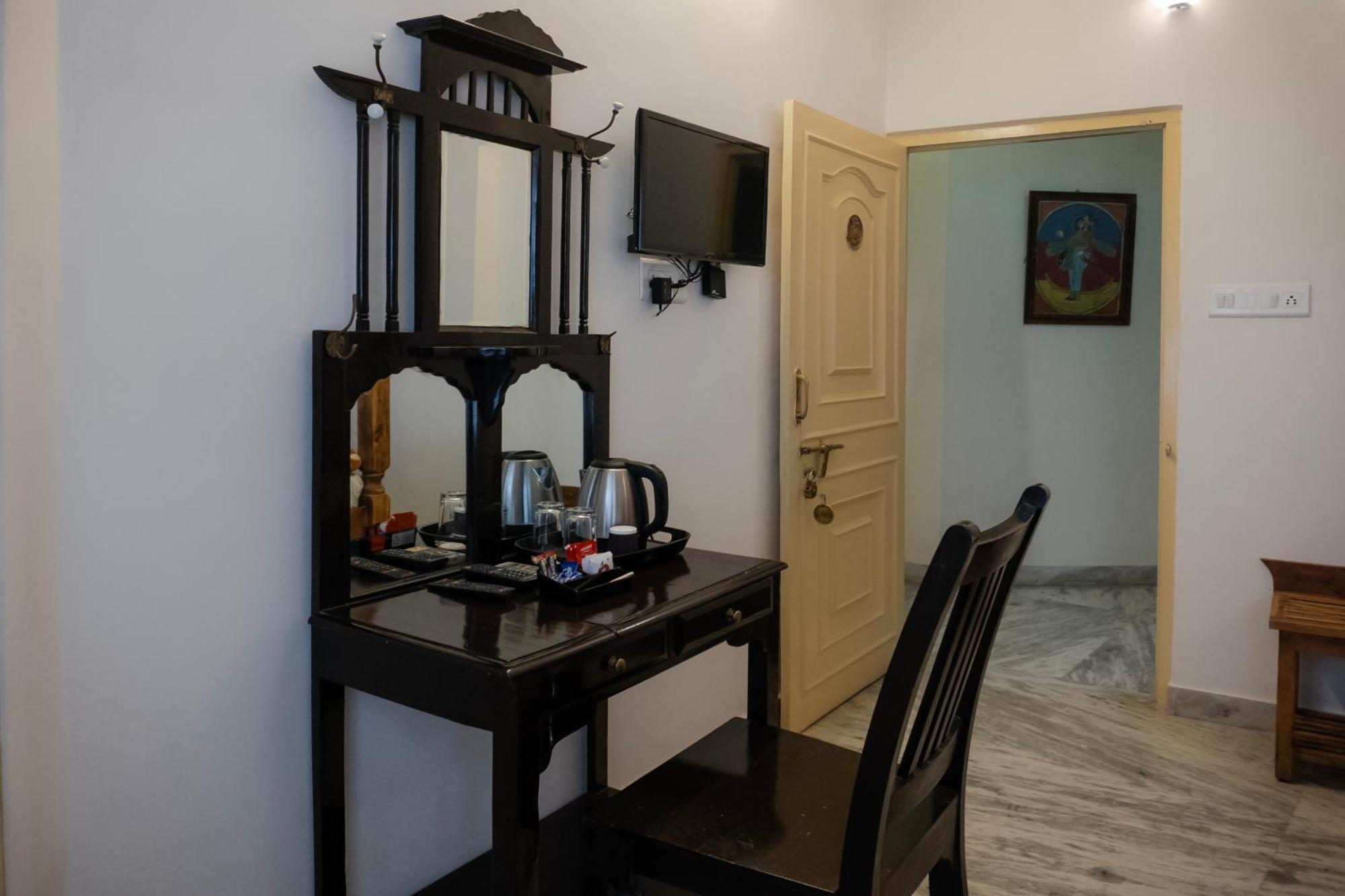Hotel Pratap Bhawan Udajpur Zewnętrze zdjęcie